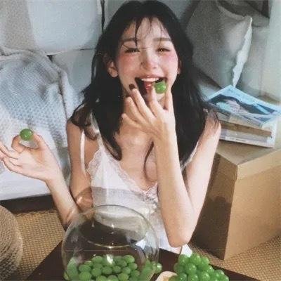 阳光中的青时雨